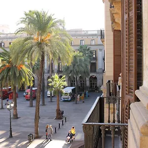 https://pension-villanueva.catalonia-hotels.com